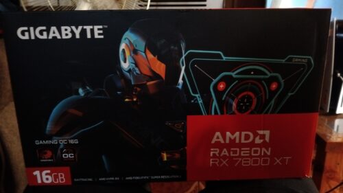 Tarjeta de Video Gigabyte Radeon RX 7800 XT GAMING OC 16GB photo review