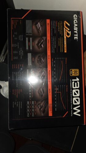 Fuente de Poder Gigabyte 1300W UD1300GM PG5, 80+ Gold, Modular photo review