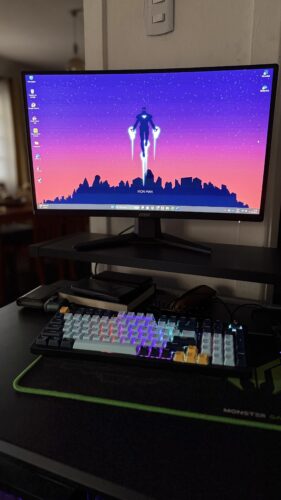 Monitor Gamer MSI MAG 242C 24” Curvo Full HD, VA 180Hz, 1ms photo review