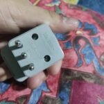 Adaptador multinorma 2p+t 10 A gris - Entrada Nacional photo review